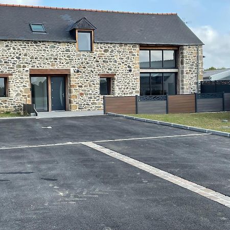 Magnifique Corps De Ferme Renove Avec Jacuzzi Βίλα Hillion Εξωτερικό φωτογραφία